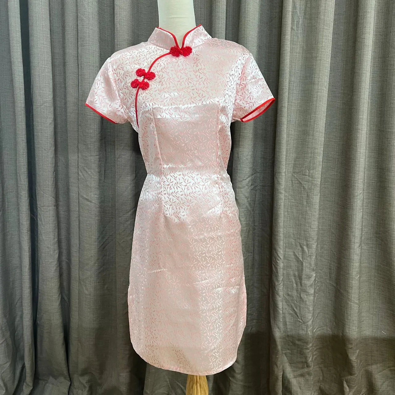Sewing a Cheongsam (Qipao): An Introduction